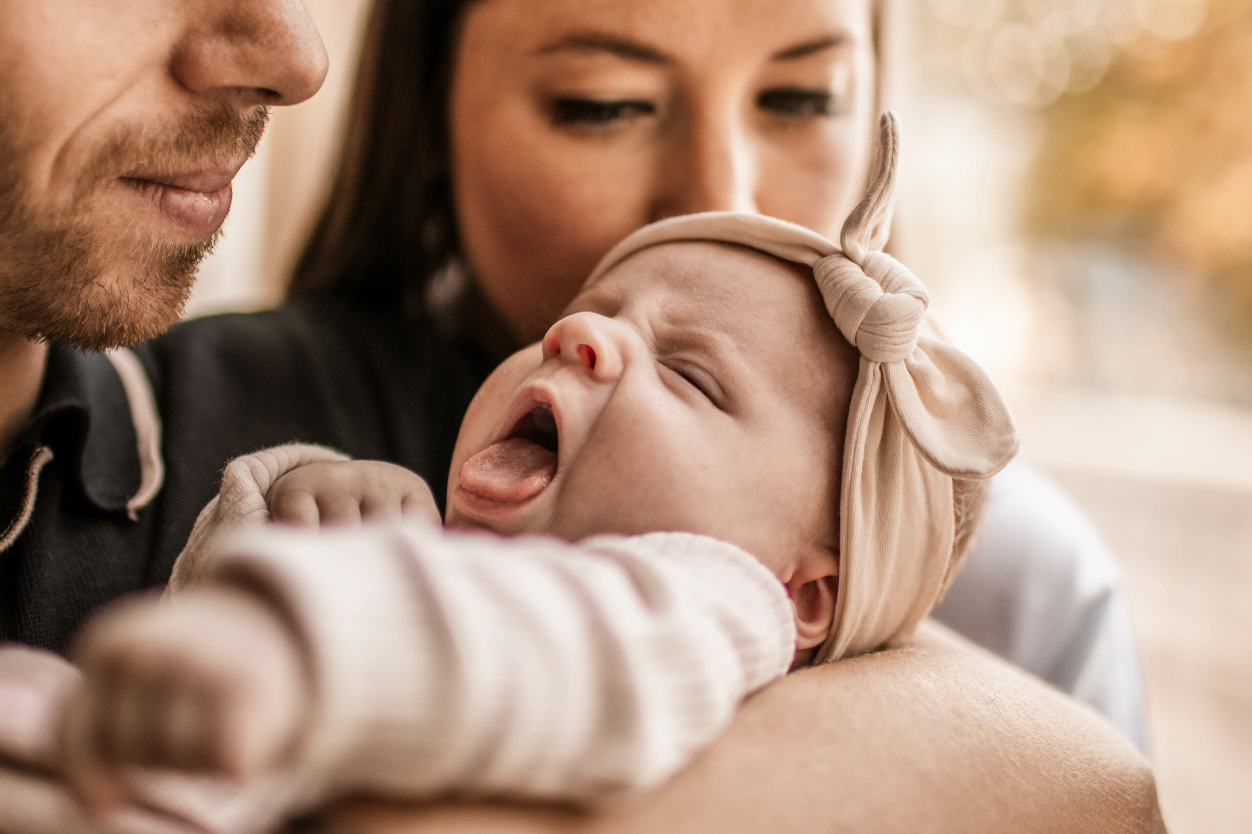 seance photo bébé a la maison - photographe epernay - dominique borgnet